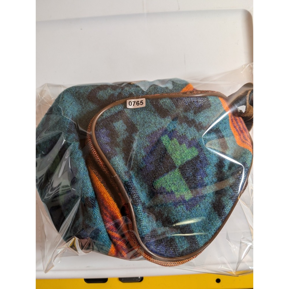 Pendleton Blanket Wool Aztec Pattern‎ Barrel Styl… - image 14